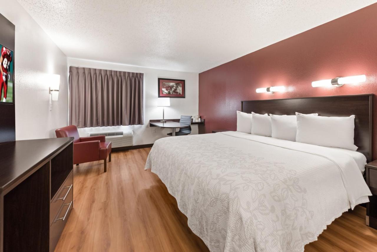 Red Roof Inn Plus+ Columbus - Уъртингтън Екстериор снимка