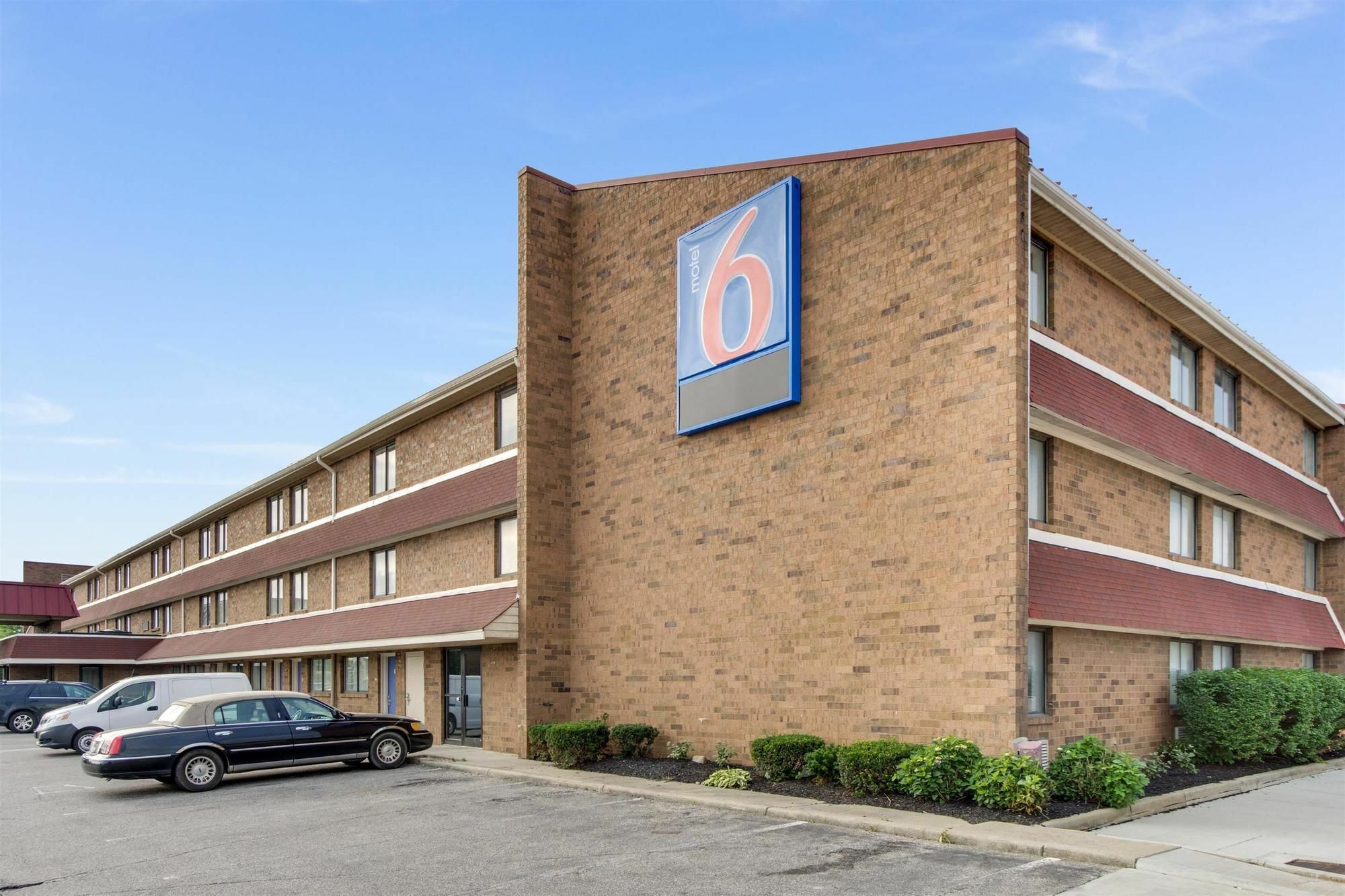 Red Roof Inn Plus+ Columbus - Уъртингтън Екстериор снимка