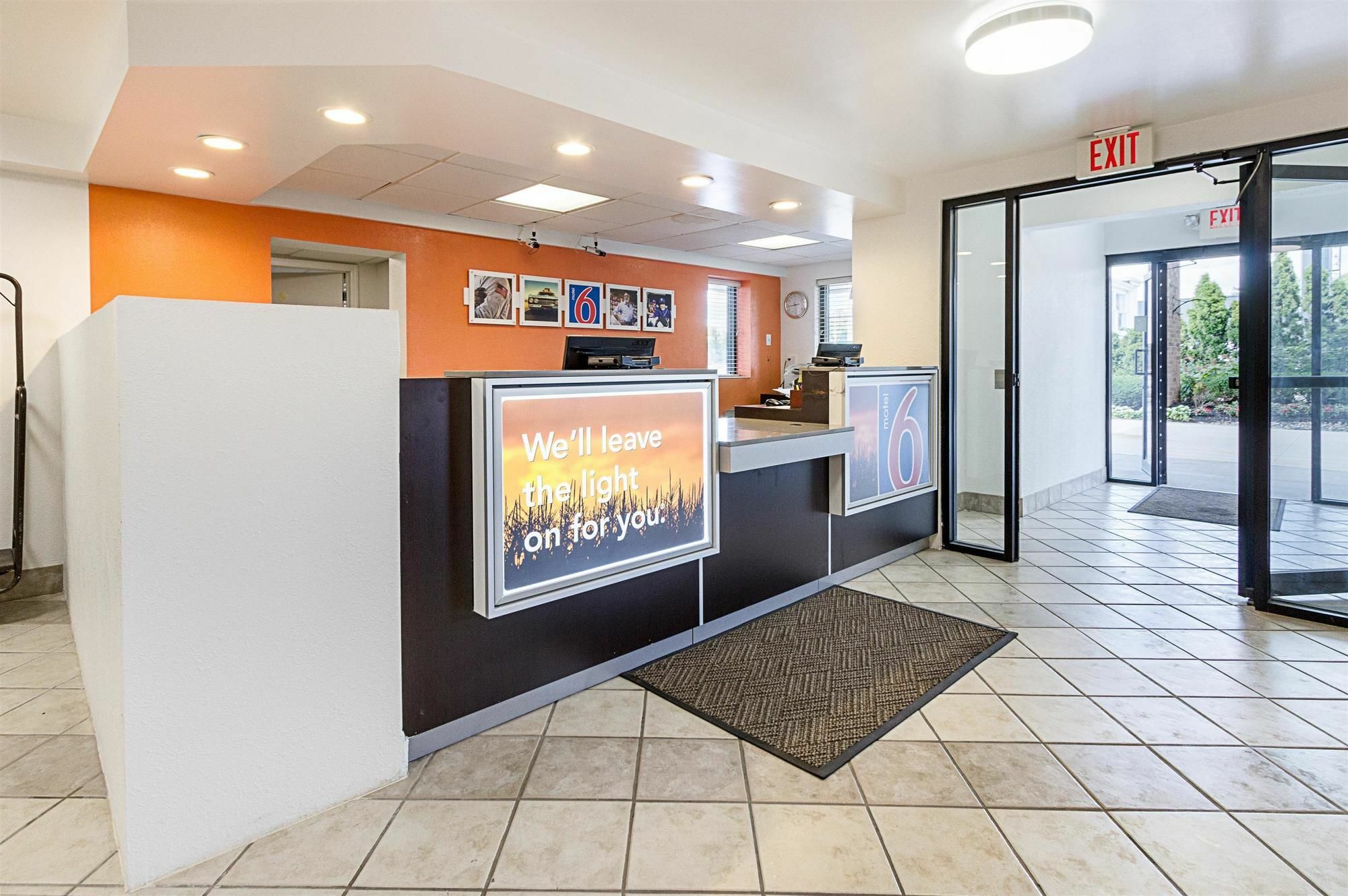 Red Roof Inn Plus+ Columbus - Уъртингтън Екстериор снимка