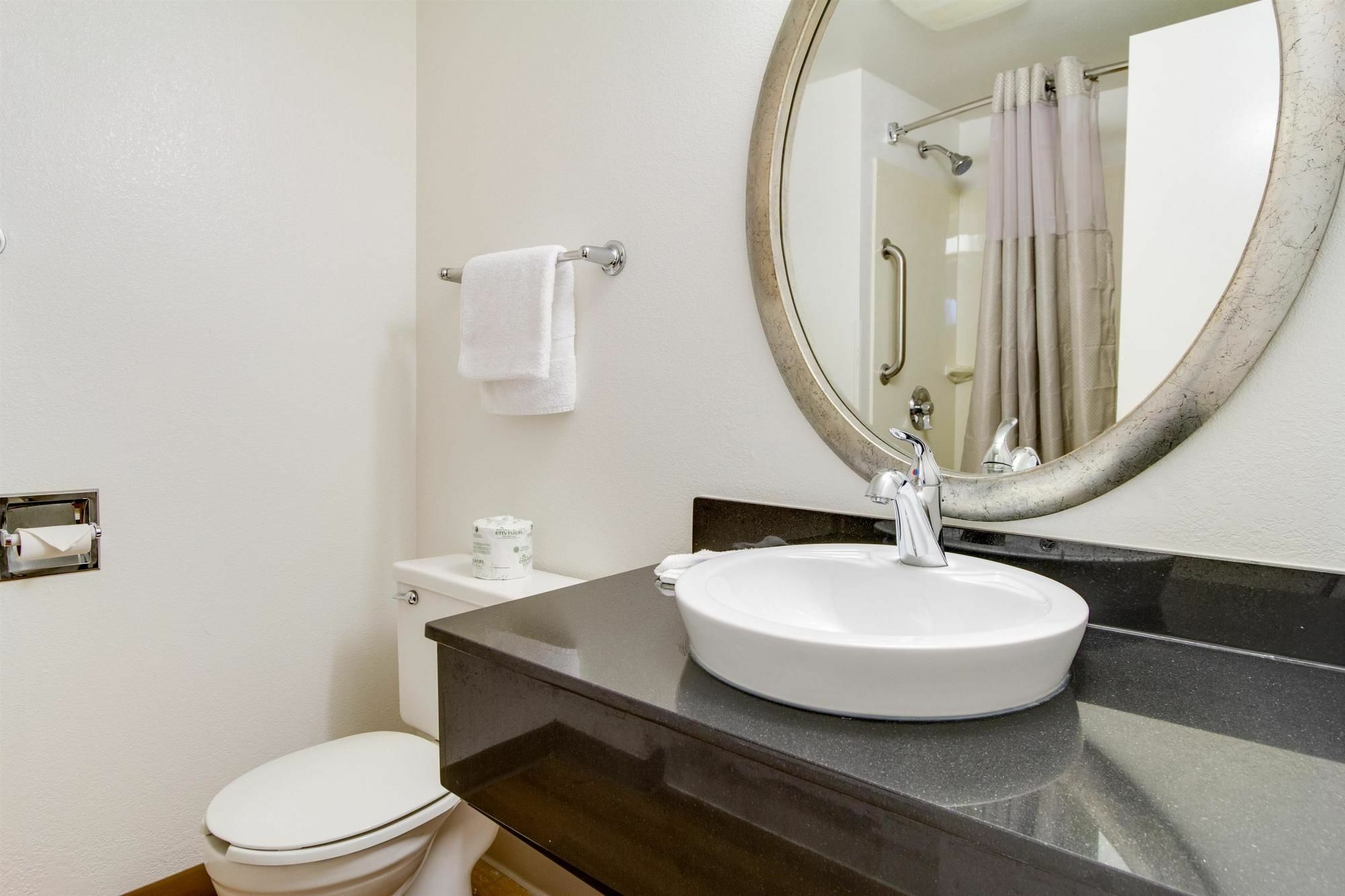 Red Roof Inn Plus+ Columbus - Уъртингтън Екстериор снимка