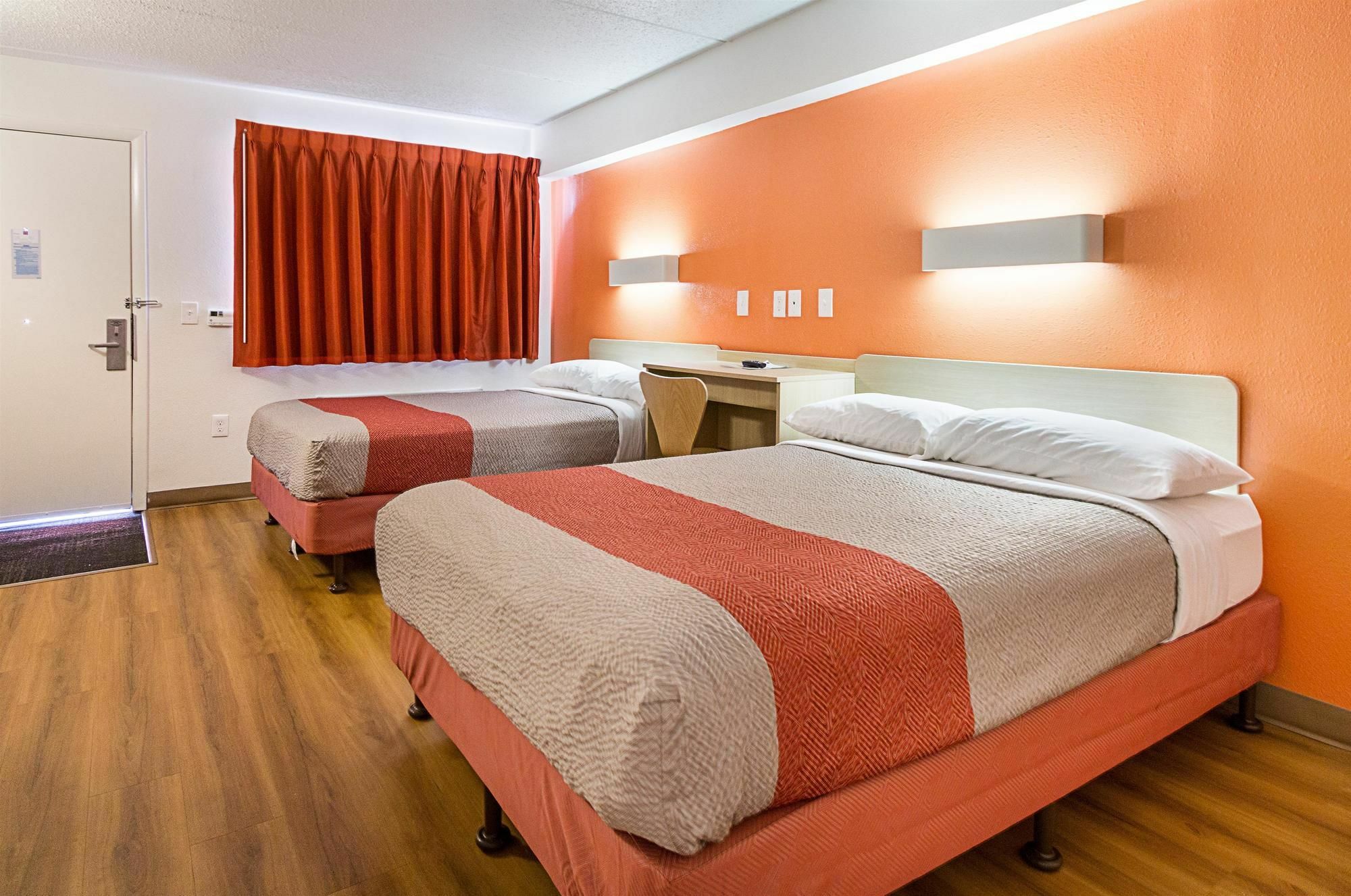 Red Roof Inn Plus+ Columbus - Уъртингтън Екстериор снимка
