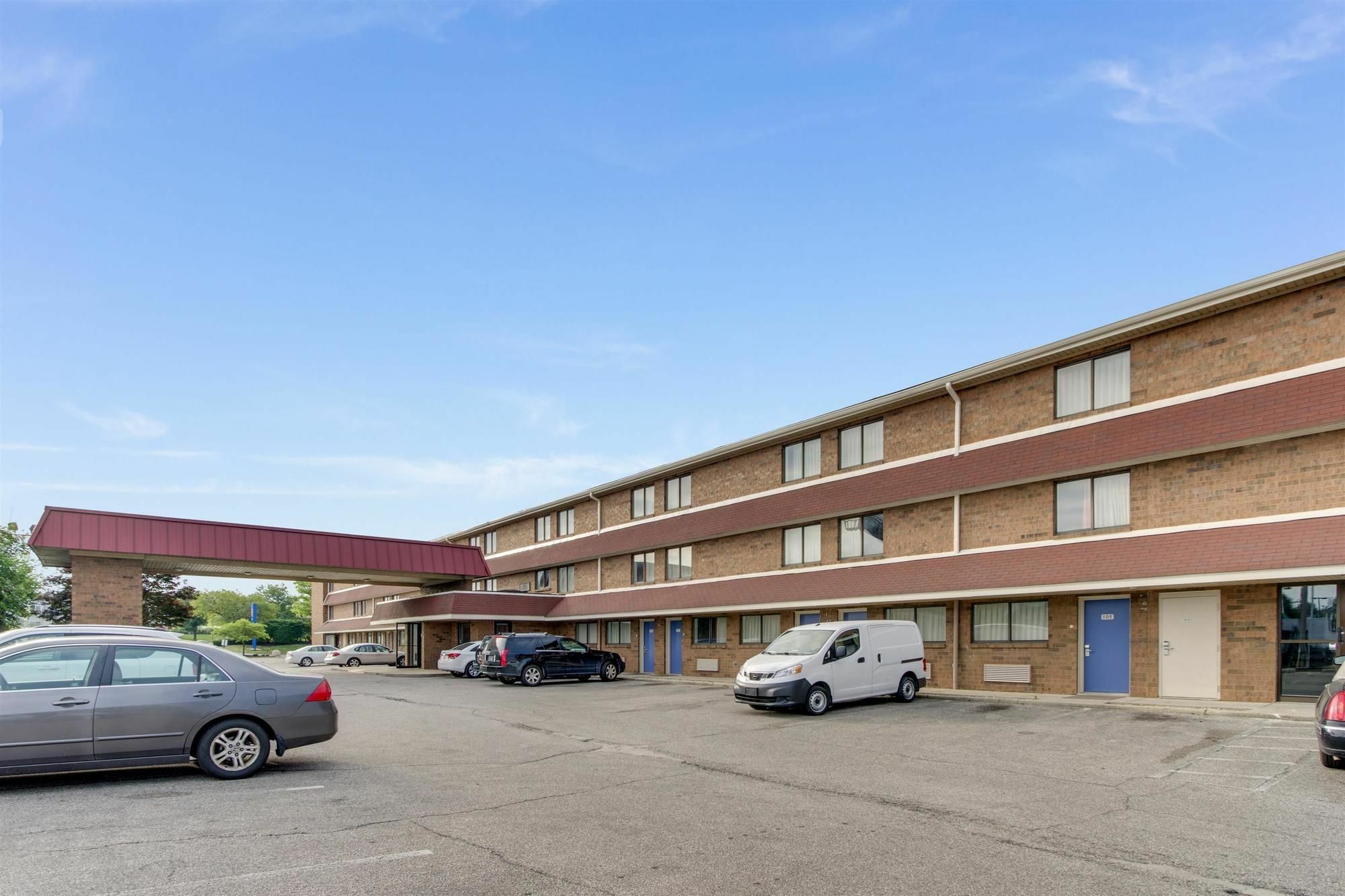 Red Roof Inn Plus+ Columbus - Уъртингтън Екстериор снимка